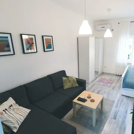Newly Adapted Studio 88 With Free Parking Zagreb Exterior photo