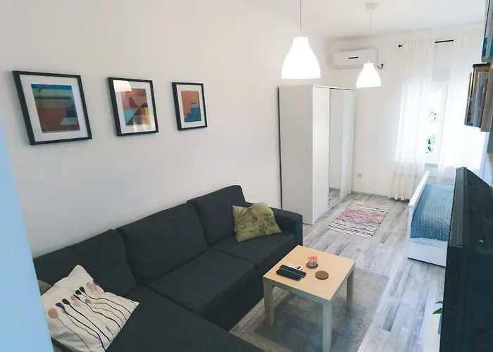 Newly Adapted Studio 88 With Free Parking